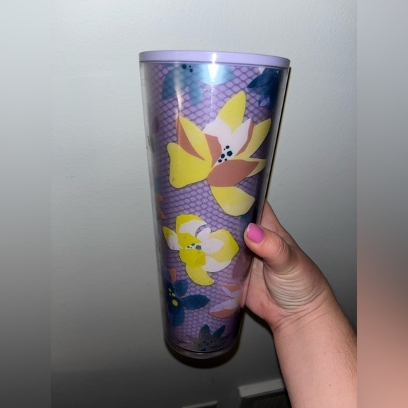 Starbucks Winter 2023 Drifting Magnolias 24oz Cold Cup Tumbler - Picture 2 of 5